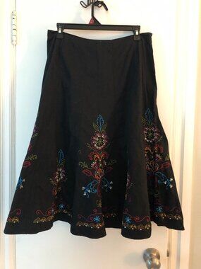 EUC Sunny Leigh Midi Skirt A-line Vibrant Floral Embroidered Black Folk BOHO 10